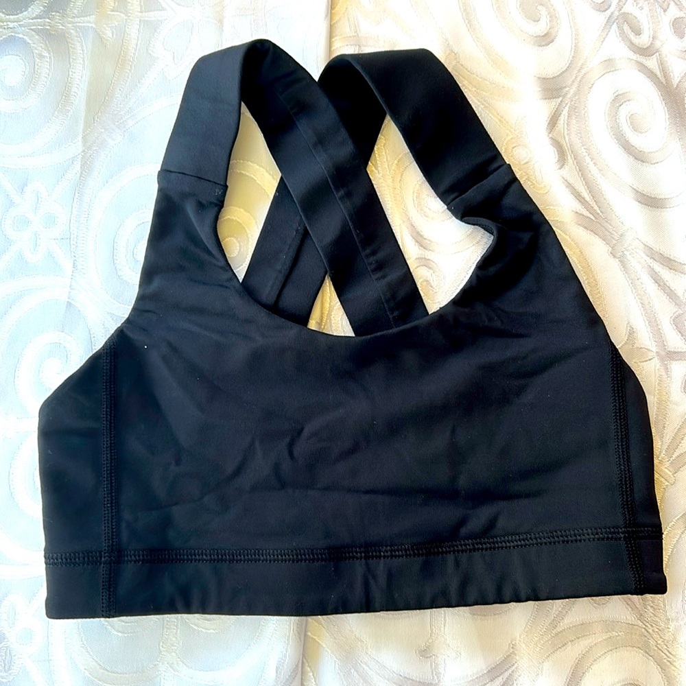 Black, size 4, Lululemon sports bra